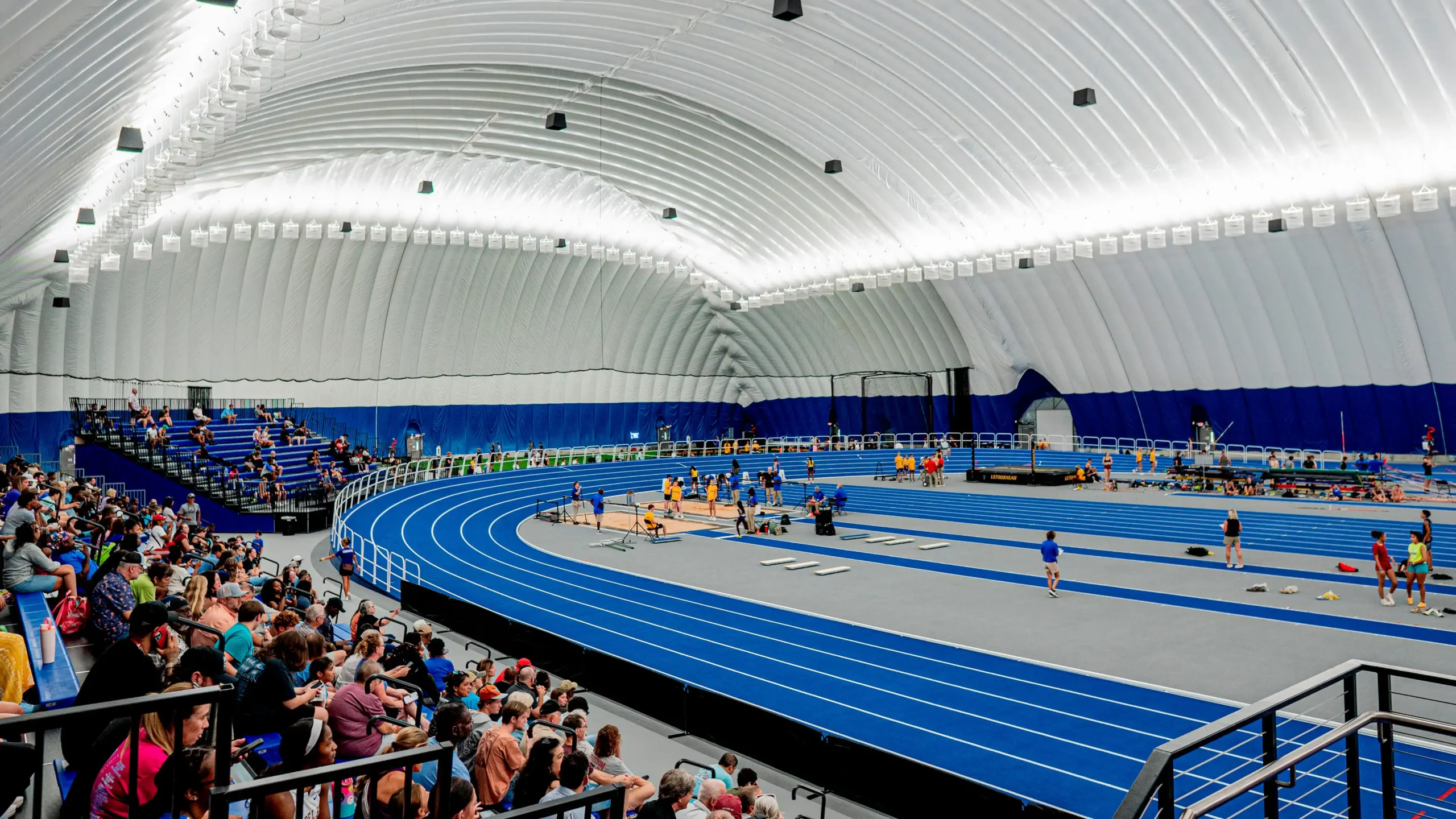 Texas Showcase indoor track